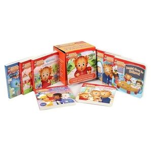Daniel's Box of Adventures, 8 Board Book Collection Daniel Tiger Books